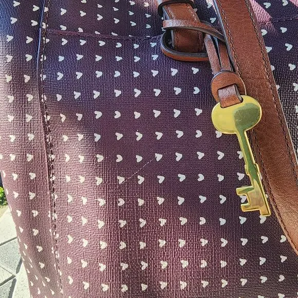 Fossil Rachel Hearts Vegan Leather Tote & BiFold Wallets Set